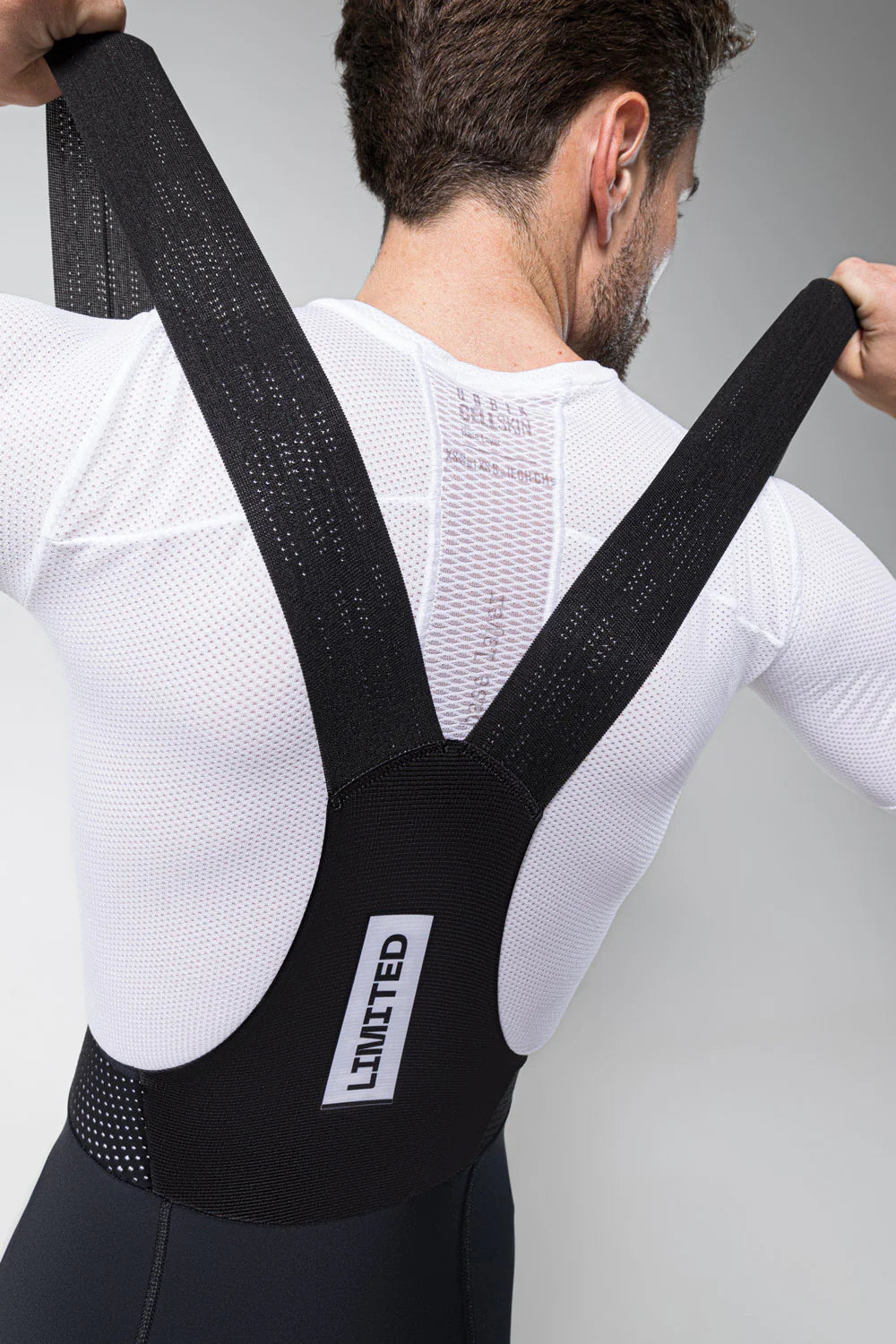 CALZA GOBIK CORTA LIMITED 6.0 K7 BLACK HOMBRE