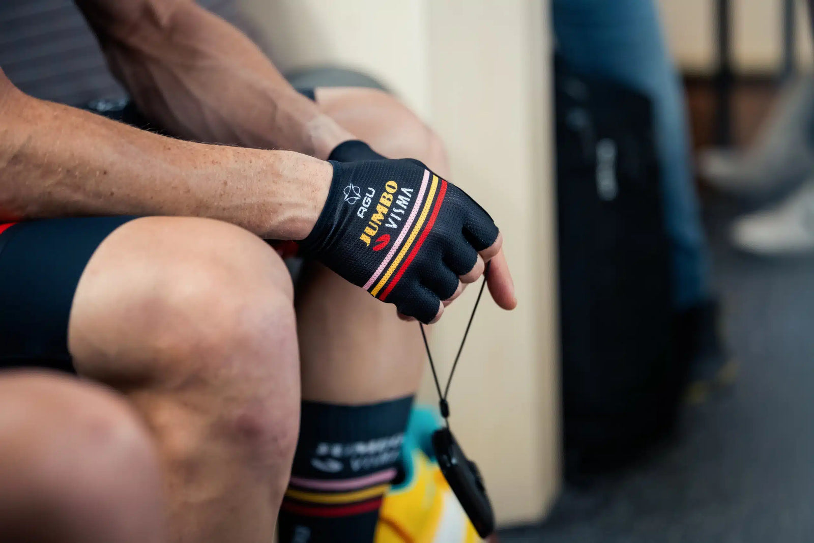 GUANTES AGU JUMBO-VISMA TRIPLE VICTORY