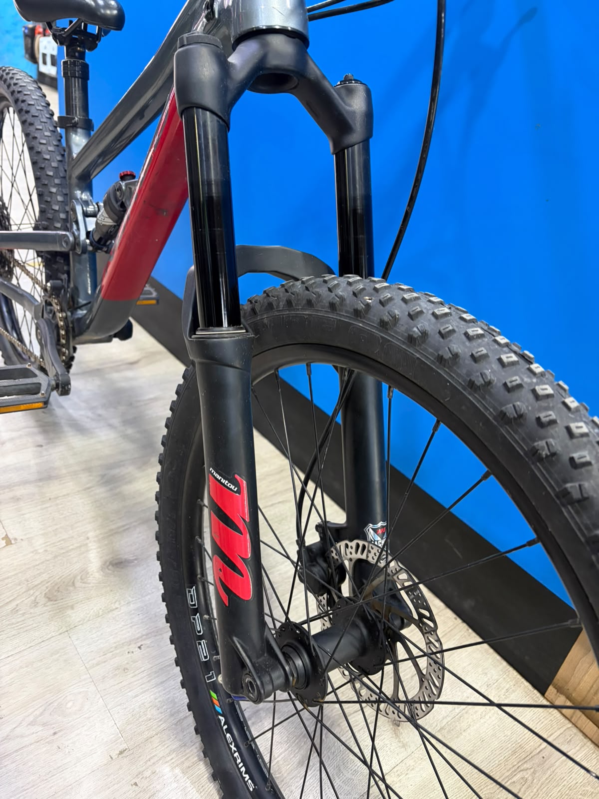 NORCO FLUID FS 4.2 GRIS ARO 24