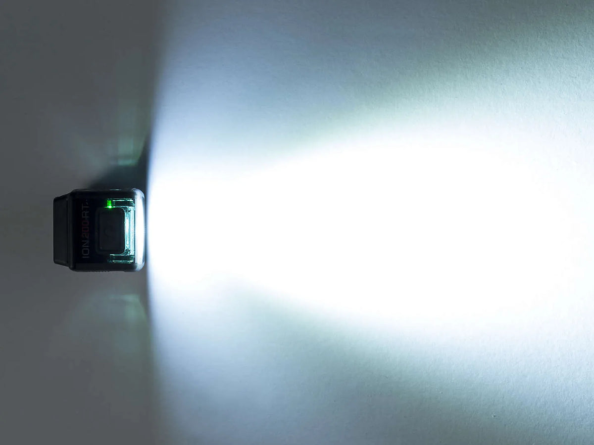 Luz Delantera Ciclismo Bontrager Ion 200 RT USB Rechargeable Headlight Negro